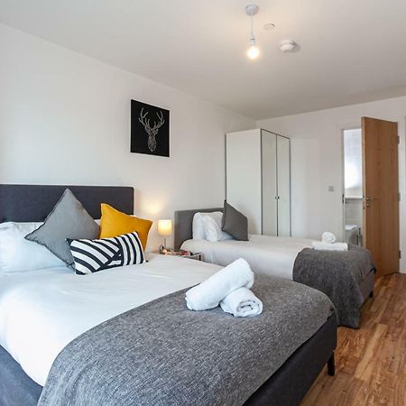 X1 Apartments Salford Quays Экстерьер фото